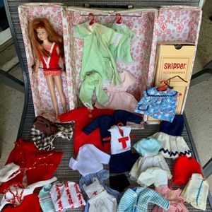 1963 original Skipper Doll including the case, all clothing and accessories.